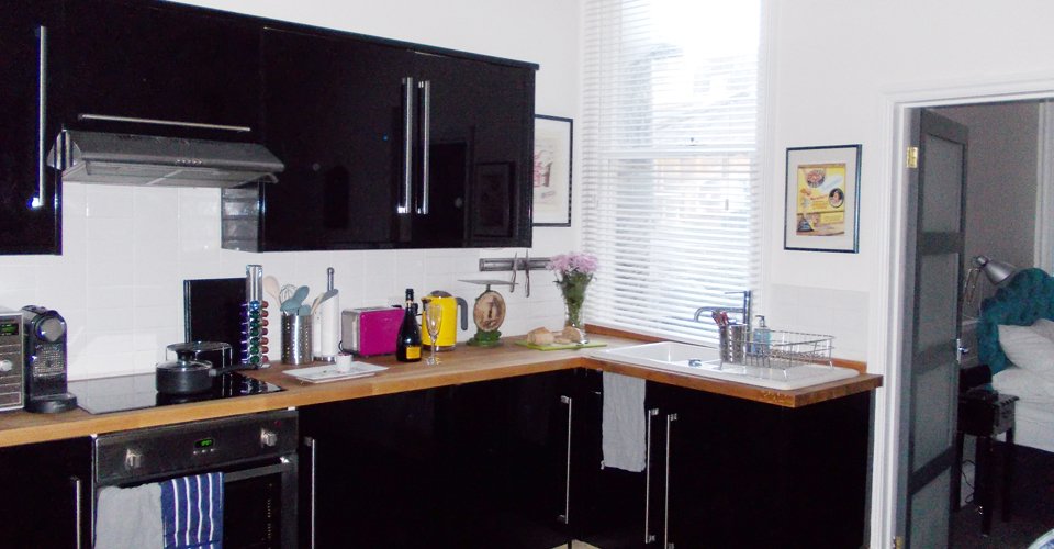Milsom View Kitchen gay friendly luxury self catering in bath somerset