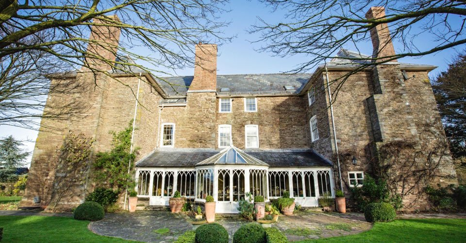 DEWSALL-Court-gay-friendly-pop-up-luxury-hotel-herefordshire-review-by-les-deux-messieurs-jim-stanton