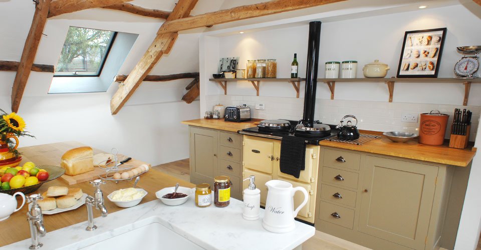 Rydon-Cottage-luxury-self-catering-devon-review-holidays-gay-devon-kitchen--les-deux-messieurs-luxury-gay-vacations