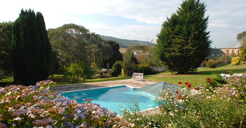 Rydon-Cottage-luxury-self-catering-devon-review-holidays-gay-devon-swimming-pool--les-deux-messieurs-luxury-gay-vacations