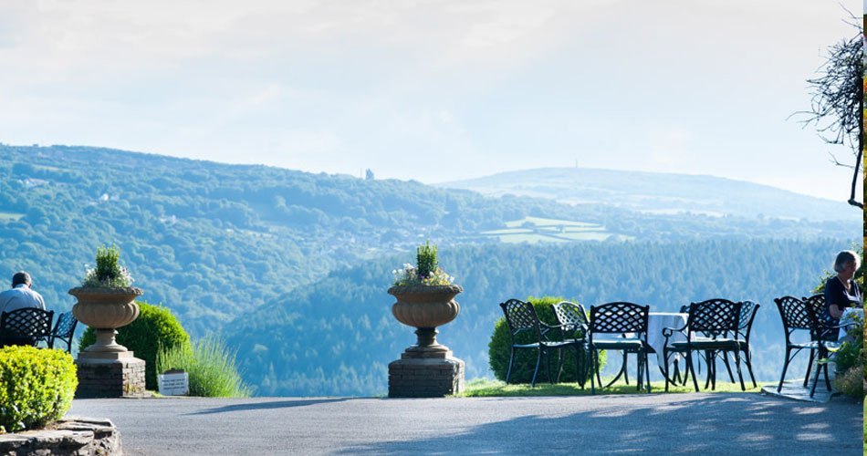 Summer-view-at-horn-of-plenty-luxury-hotel-devon-review-by-les-deux-messieurs-gay-hotels-uk