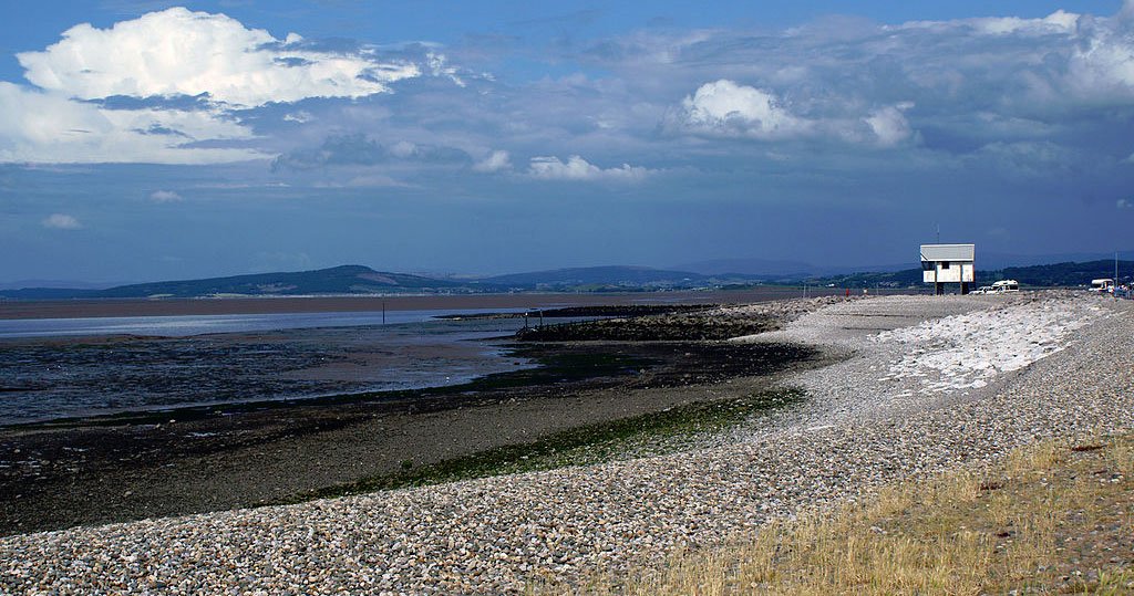 By-Gidzy-from-England-Morecambe-Bay-via-Wikimedia-Commons-used-on-Deux-messieurs-Travelling-Mulberry