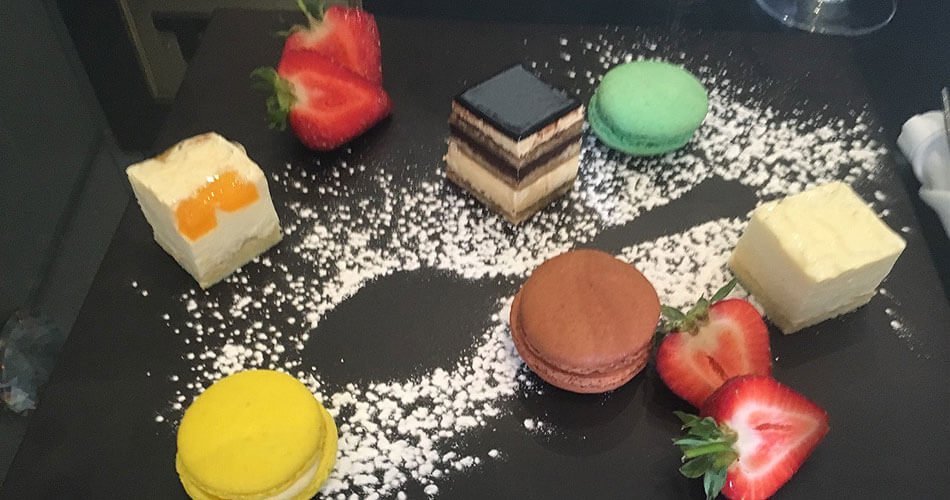 petit-fours-at-gay-friendly-hotel-cheltenham-queens-hotel-by-sofitel-review-by-craig-revel-horwood-for-deux-messieurs