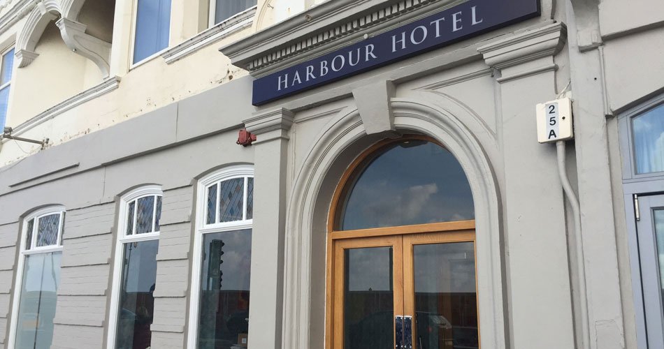 external-of-harbour-hotel-brighton-review-gay-friendly-travel-experts-les-deux-messieurs